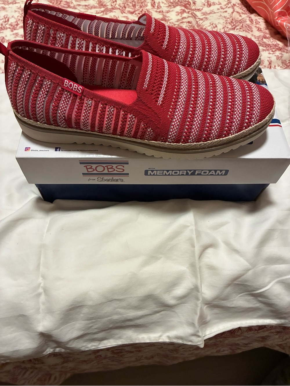 BOBS Women’s Slip On Shoes in Red & White Stripe Sz 10
